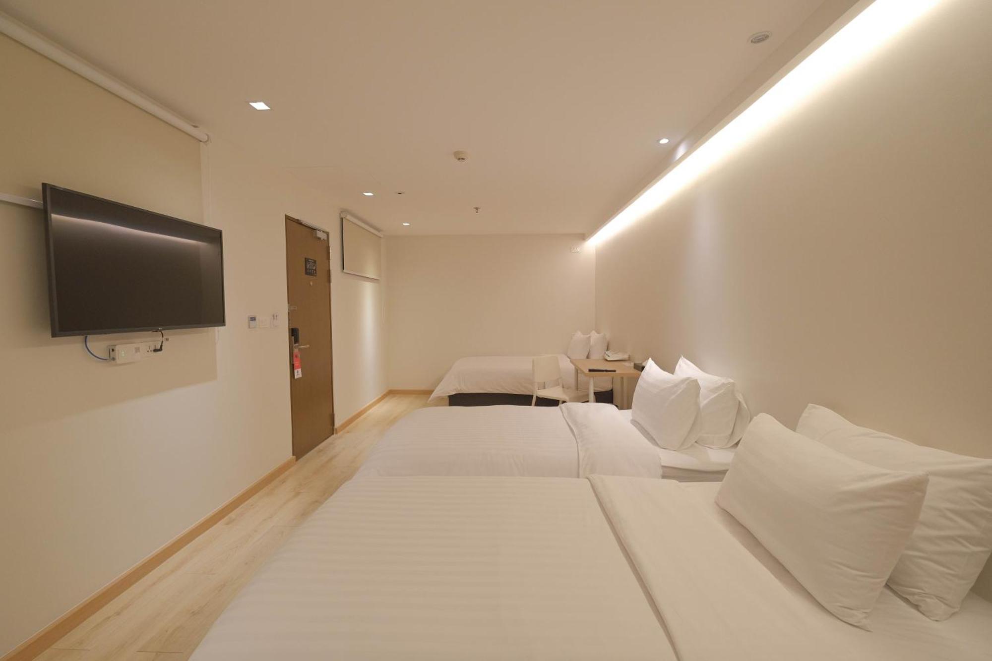 Simplestay Chatuchak, Surestay Collection By Best Western 曼谷 外观 照片